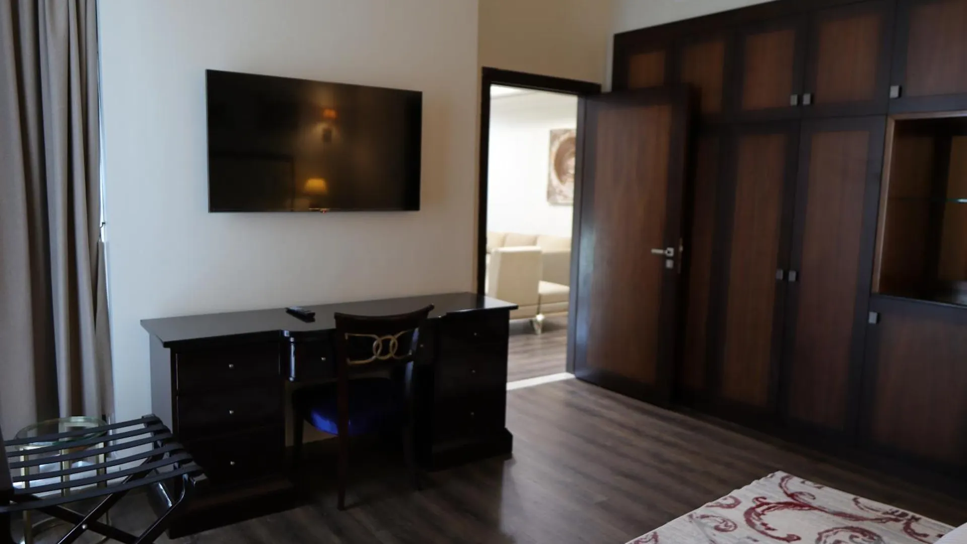 ****  Seven Seas Hotel Dubai United Arab Emirates