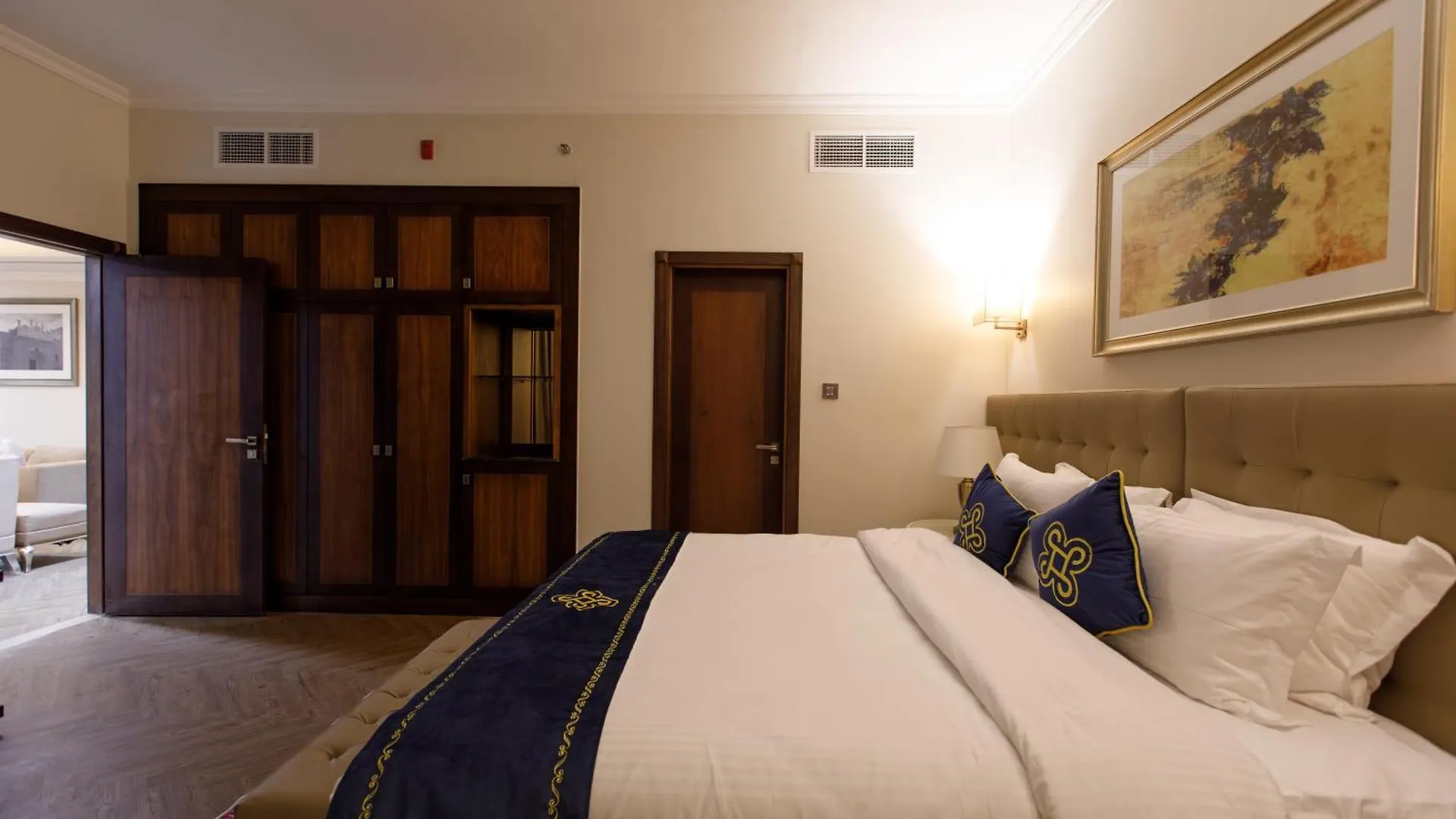 Seven Seas Hotel Dubai