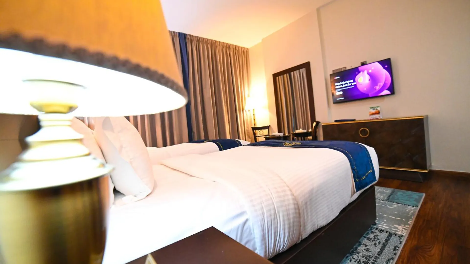 Seven Seas Hotel Dubai 4*,
