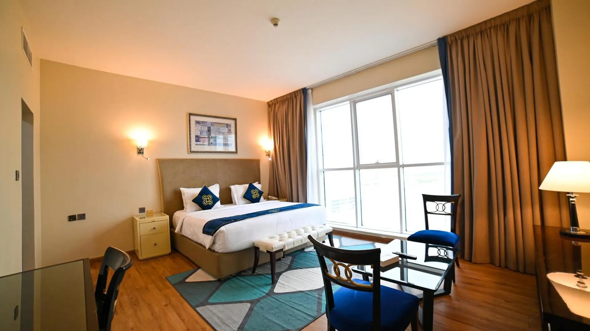 Seven Seas Hotel Dubai