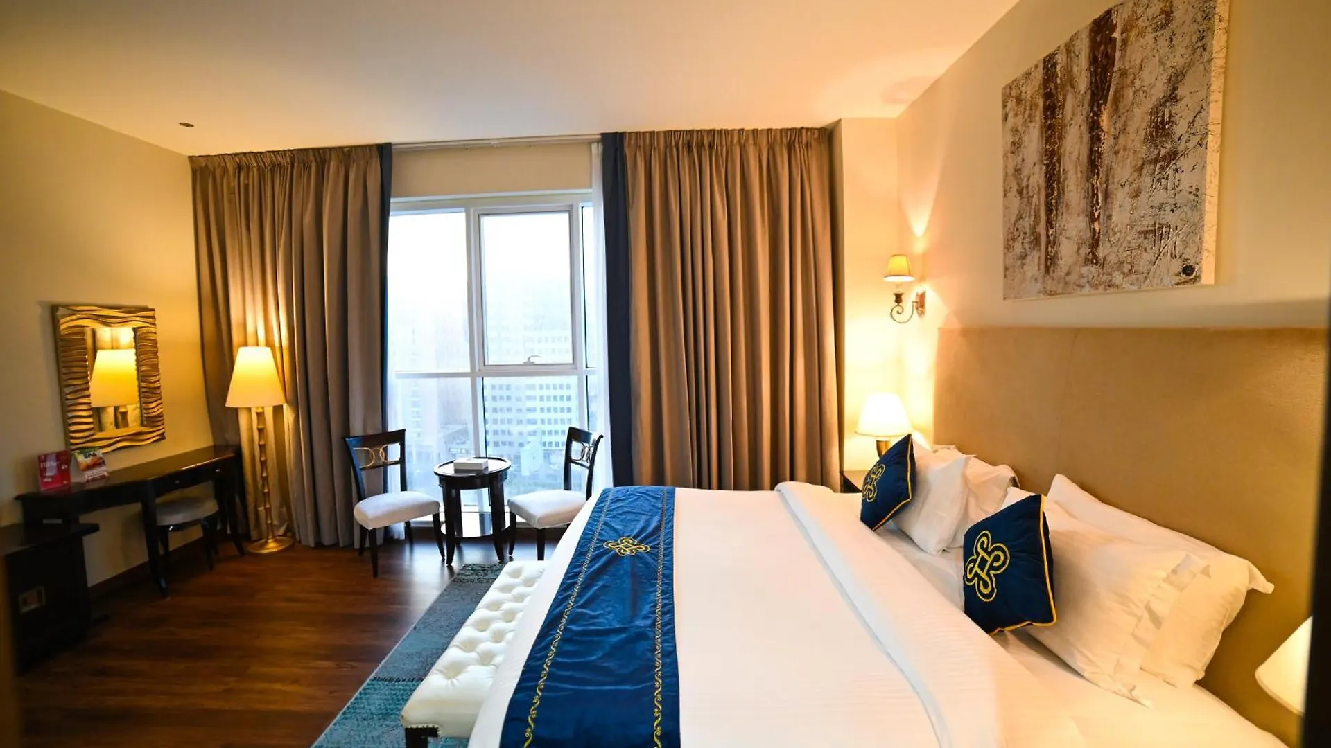 Seven Seas Hotel Dubai 4*,