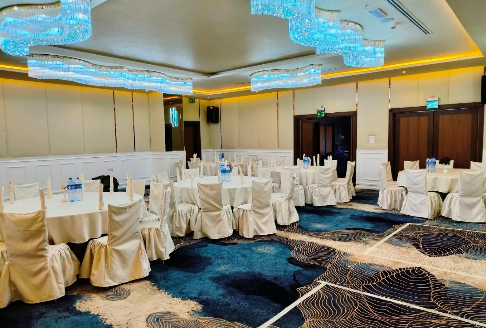 Seven Seas Hotel Dubai 4*,