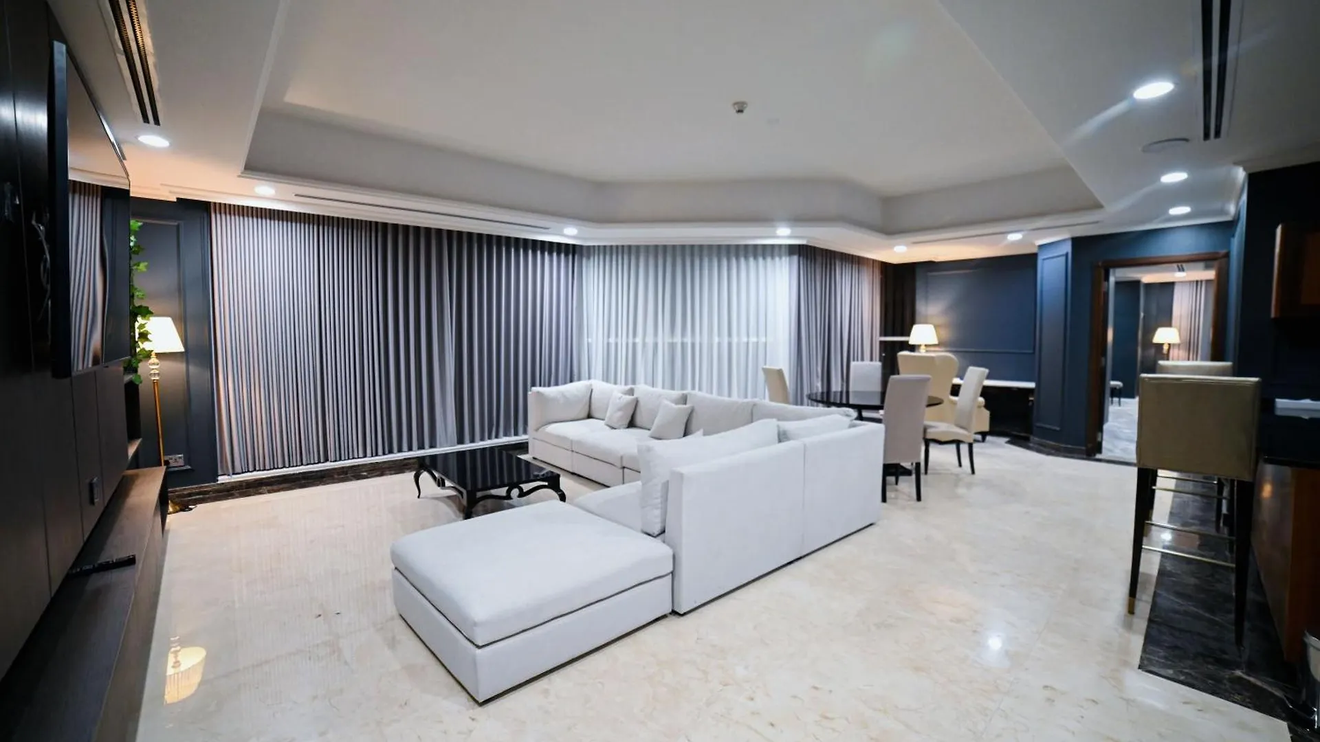Seven Seas Hotel Dubai